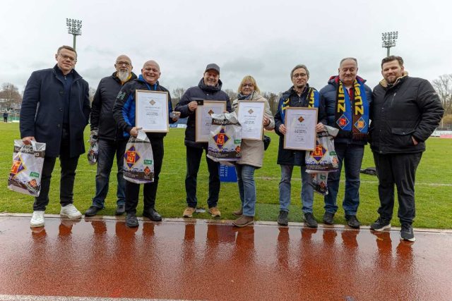Ehrung für lebenslange Mitgliedschaft