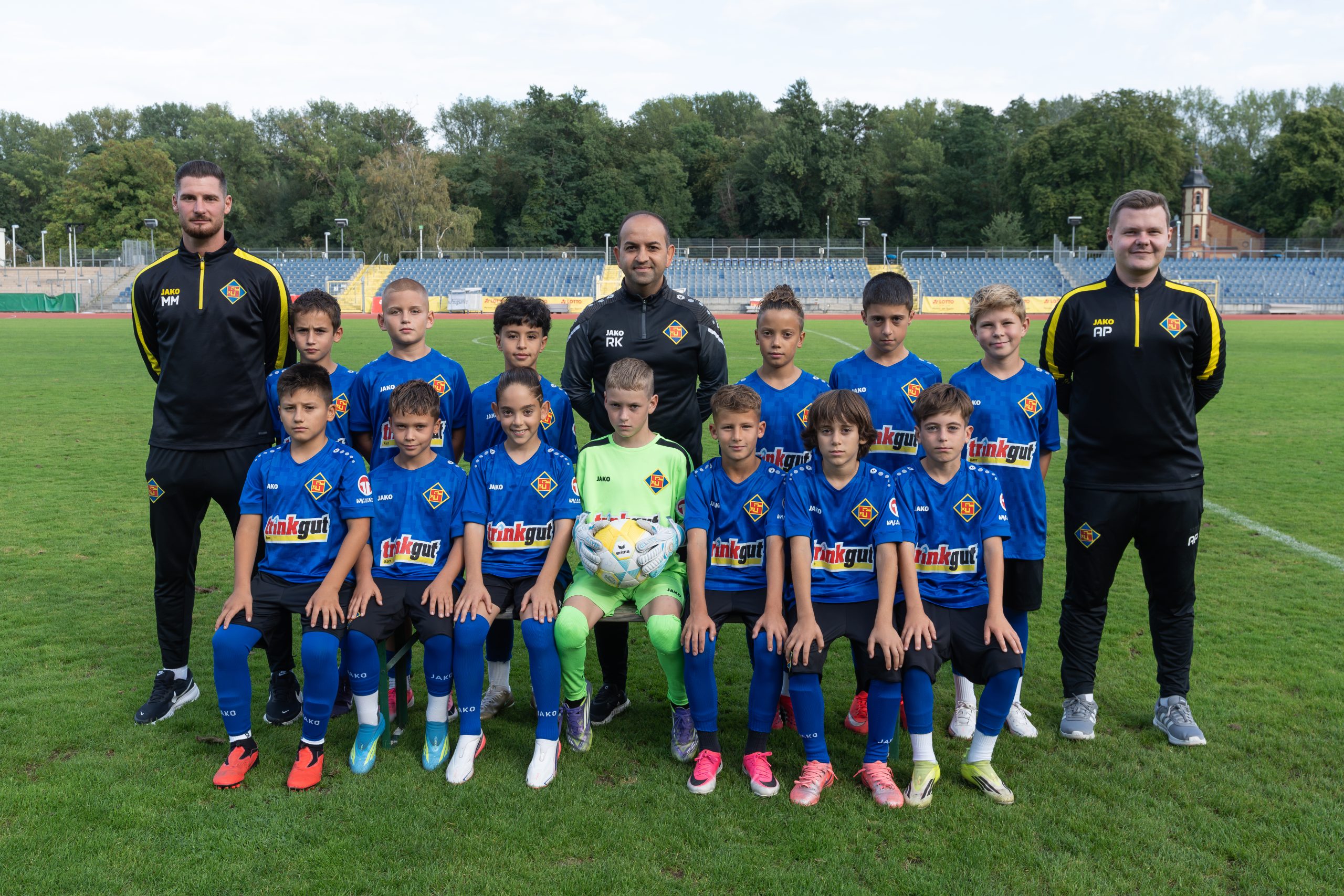 U11_Mannschaftsfoto https://tuskoblenz.de/wp-content/uploads/2026/10/U11_Mannschaftsfoto-scaled.jpg